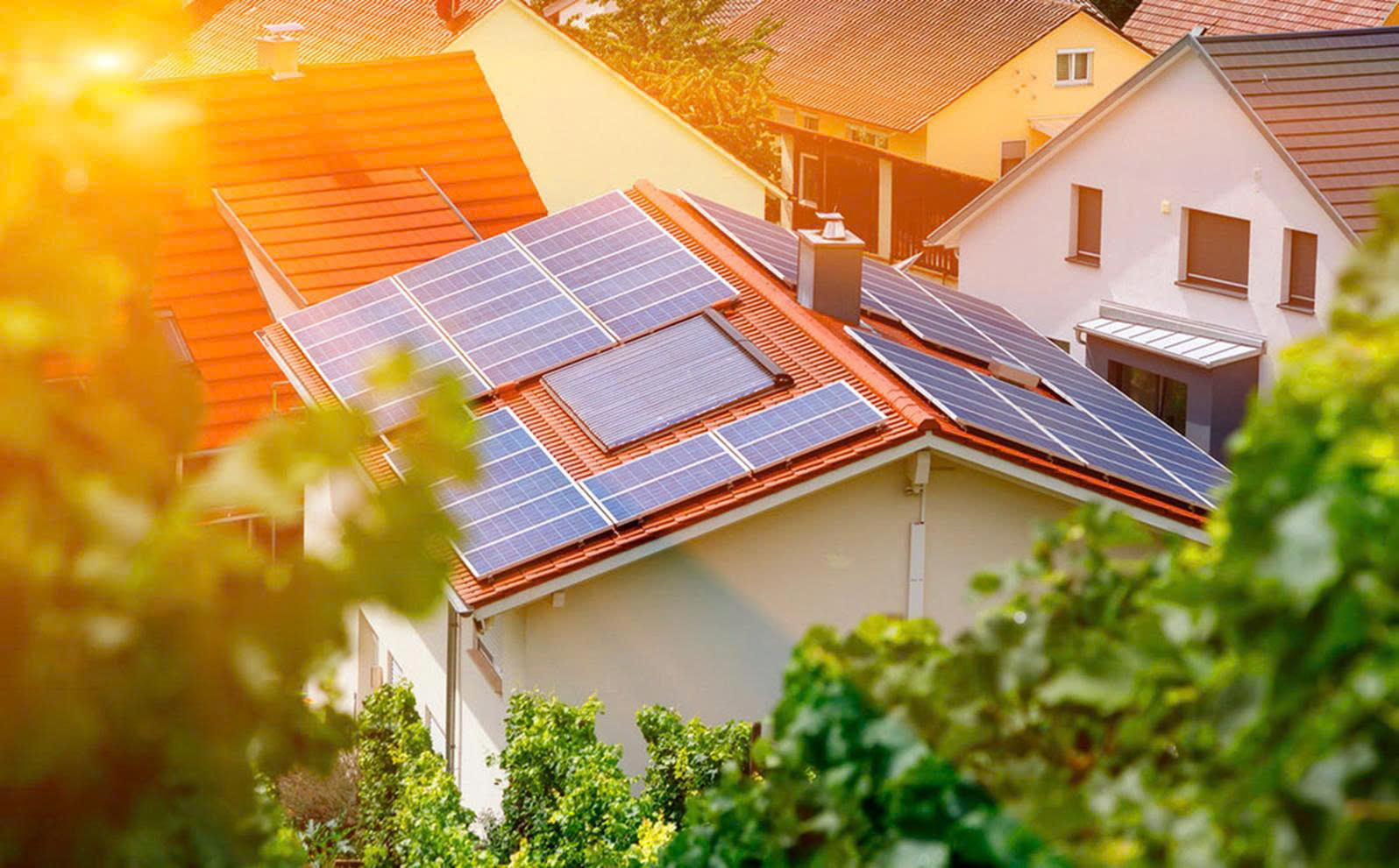 HỆ THỐNG ĐIỆN MẶT TRỜI HYBRID DO DUY CƯỜNG SOLAR CUNG CẤP